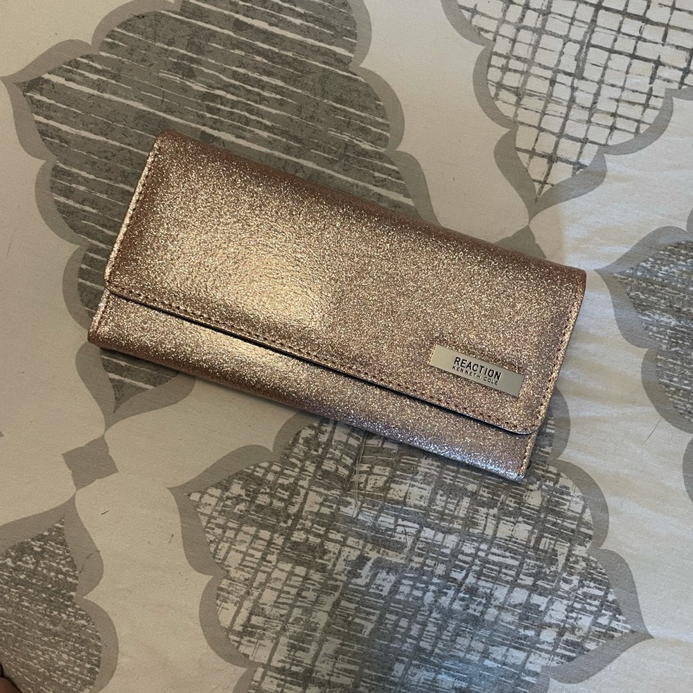 Kenneth Cole Reaction Rose Gold Wallet